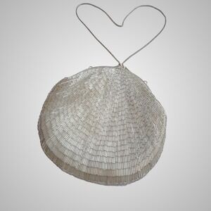 La Regale Silver Beaded Shell Evening Bag Crossbody Kiss Lock Vintage Elegant
